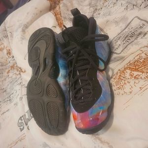 Womens foamposite